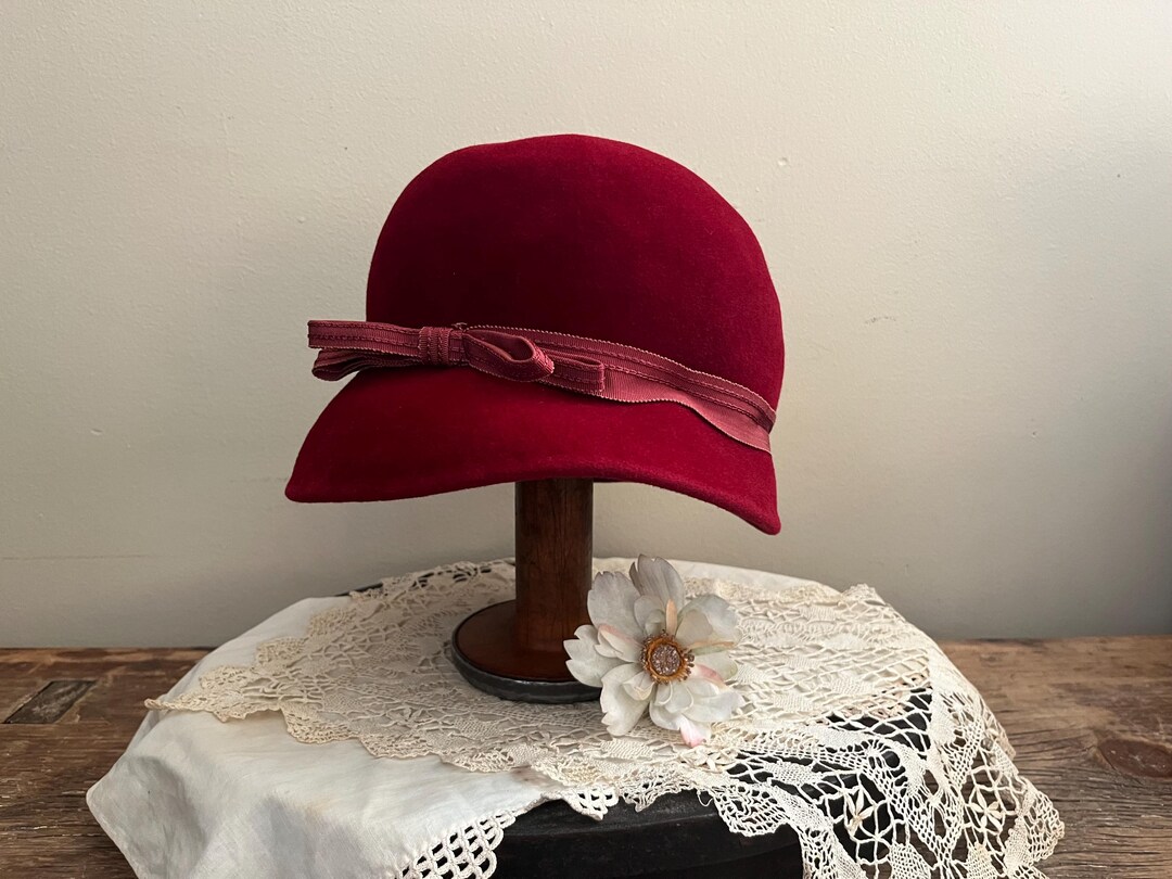 Vintage Peachbloom Velour Merrimac Body Brown Fur Felt Cloche Hat‎ Size 22 Antique Ladies Peachbloom Velour With Merrimac Body Made of  main image 2
