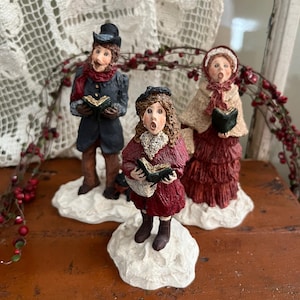 June McKenna Christmas Carolers Set: 1985 Vintage Figurines