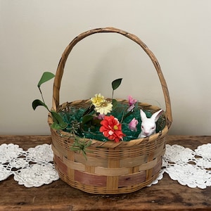 Vintage Easter Basket - 1950s Easter Basket - Egg Hunt Basket - Flower Girl Basket