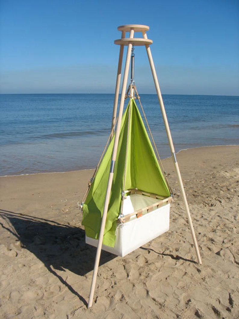 hanging cradle stand