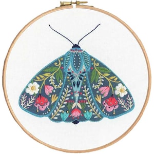 Pollen - Moth - Bothy Threads - Embroidery Kit