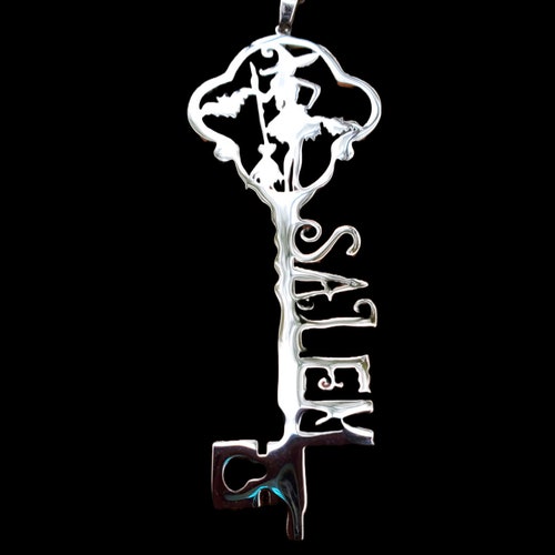 Collier pendentif en acier inoxydable Key to SALEM, MASSACHUSETTS