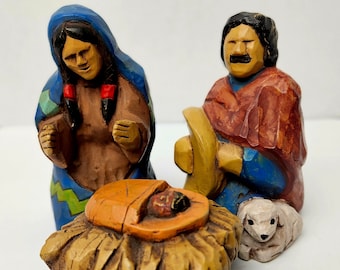 Ensemble de 3 crèches sculptées d'art folklorique mexicain vintage, Vierge Marie, José et Nino Jesus, signé AM 91