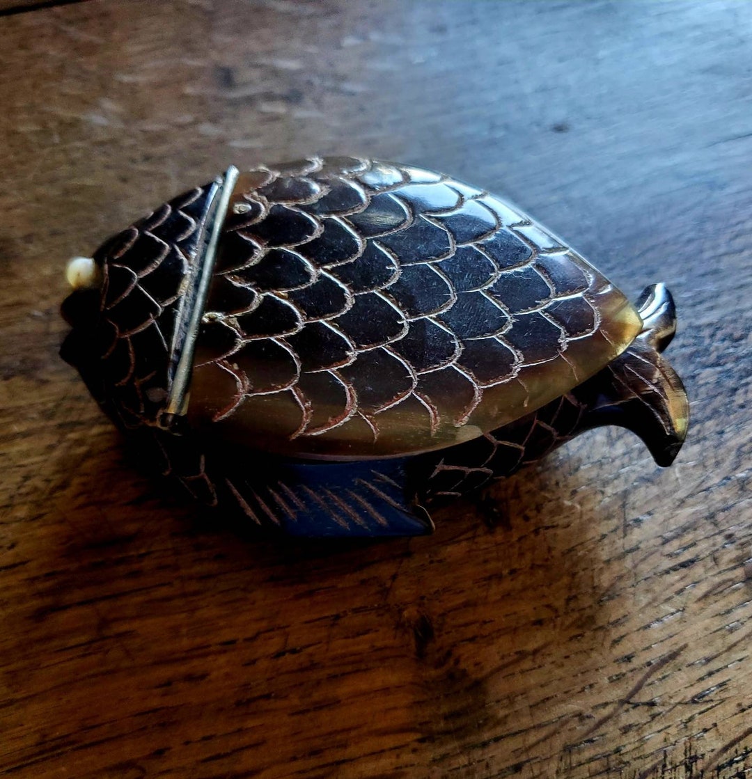 Vintage Hand-carved Indian Horn Fish Trinket Box  Snuff Box With Scale  Detail, Folk Art Animal Keepsake, Primitive Curiosity Collectible - Etsy