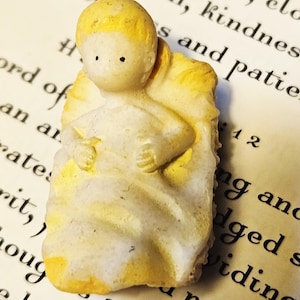 Vintage Baby Jesus in a Manger Replacement Nativity Piece