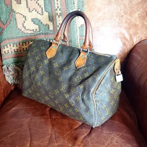 Louis Vuitton Speedy 30 Louis Vuitton 12 Duffel Bag Louis Vuitton Monogram Satchel 12 Classic Louis Vuitton 12 Handbag image 5