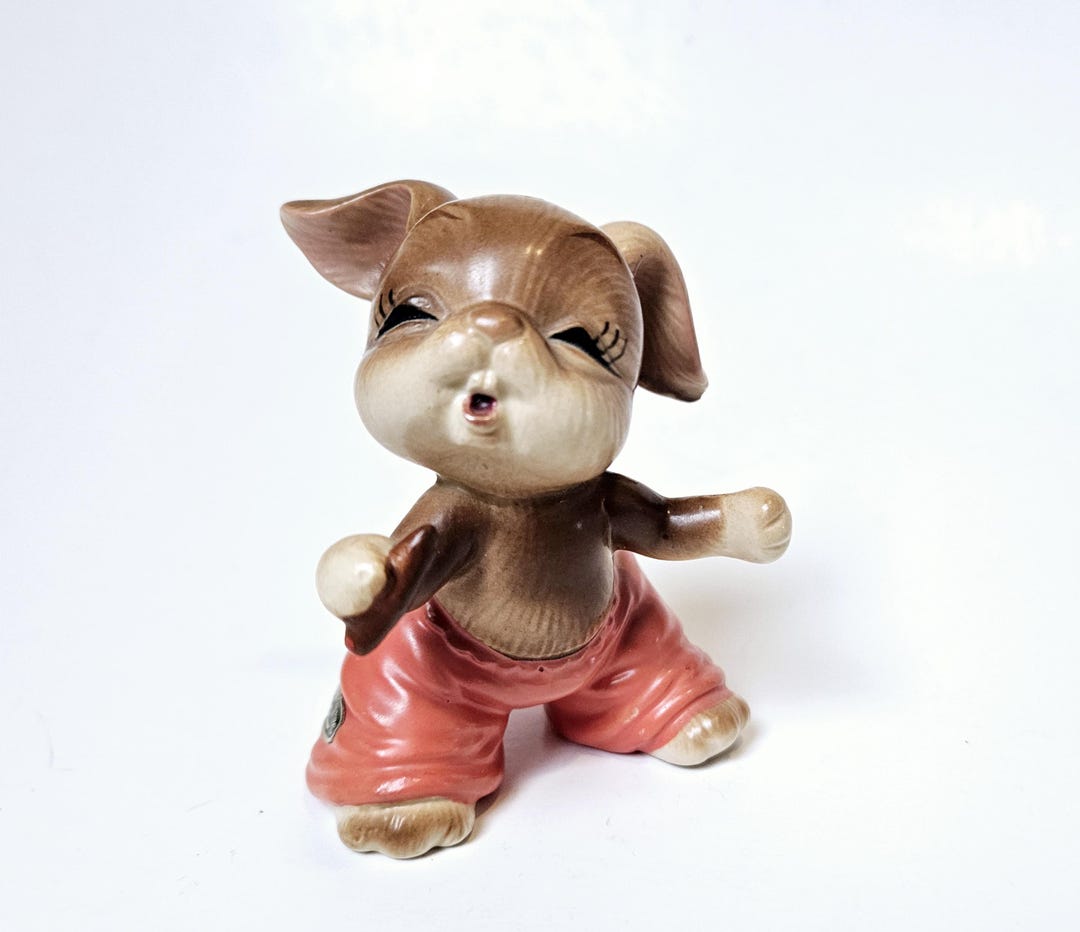 Vintage Buny Hutch Series Cigar Smoking Bunny Rabbit Figurine by Josef ...