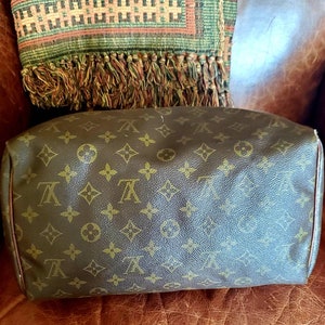 Louis Vuitton Speedy 30 Louis Vuitton 12 Duffel Bag Louis Vuitton Monogram Satchel 12 Classic Louis Vuitton 12 Handbag image 7