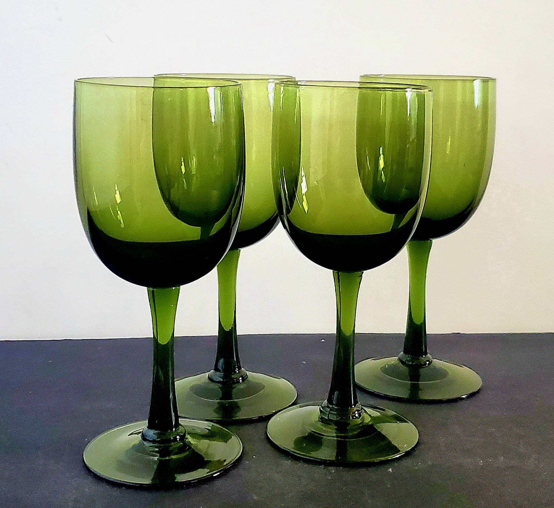 Set of 8 Sasaki ROMANCE GREEN 5 Oz Wine Glasses 5.25, Small Wine Glass,  Olive Green, Smooth Stem 