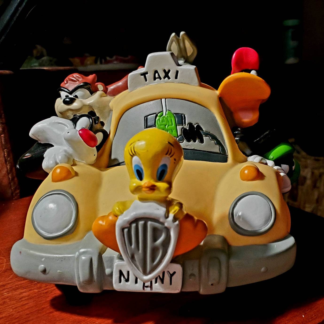 Vintage Looney Tunes New York City Taxi Cab Coin Bank Feat: Tweety