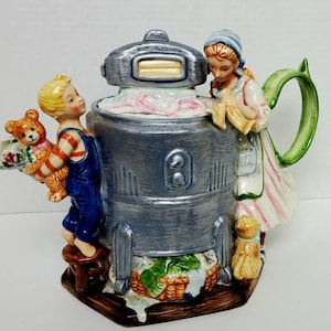 Vintage Large Ceramic Mother and Child Laundry Day Old Wringer Style Washing Machine Tea Pot