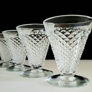 Vintage Westmoreland USA Depression Era Glass English Hobnail Clear Juice/Liquor Glasses Cone Shaped Pressed Glass with Round Base Set of 4