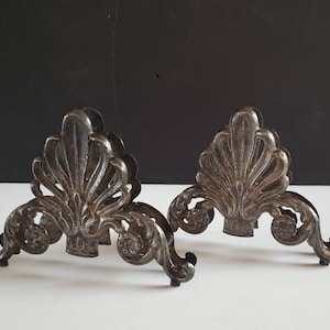 Leonard Italy Neoclassical Silverplate Napkin Holder/ Knife Rest (Pair)