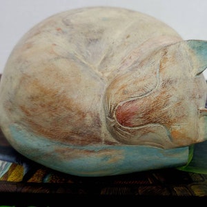 Vintage Hand Carved Wood Sleeping Blue Point Siamese Cat Kitten Statue Figure