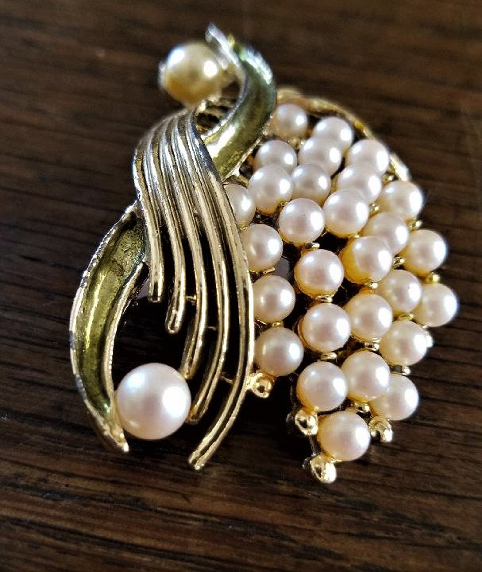 Mid Century Faux Baby Pearl Cluster Gold Tone Brooch | Etsy