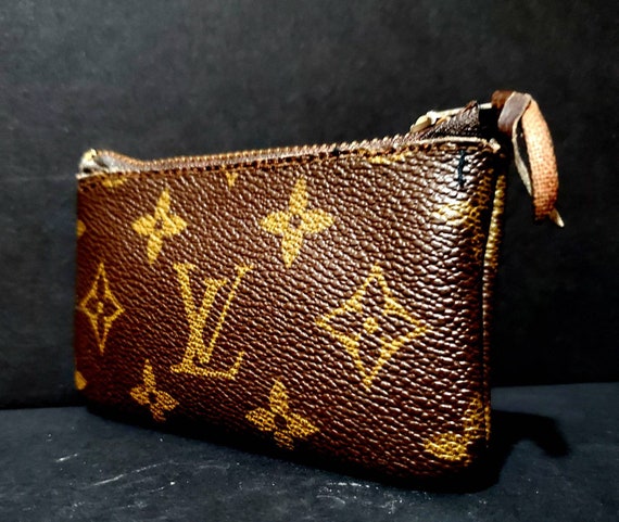 Louis Vuitton Monogram Key Pouch