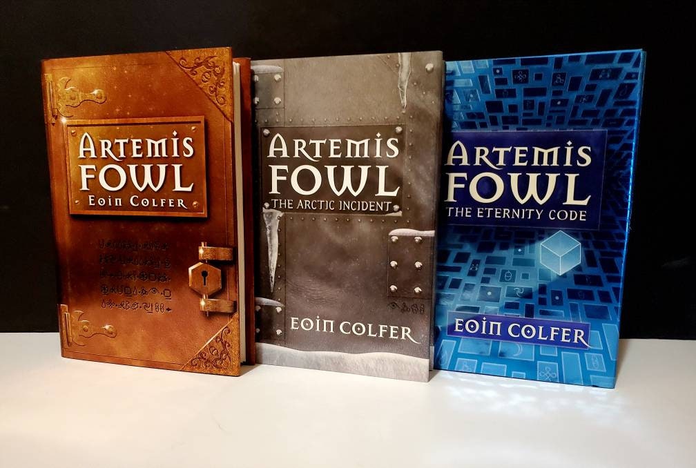 Artemis Fowl 3-book Paperback Boxed Set (Artemis Fowl, Books 1-3) by Eoin  Colfer, Paperback