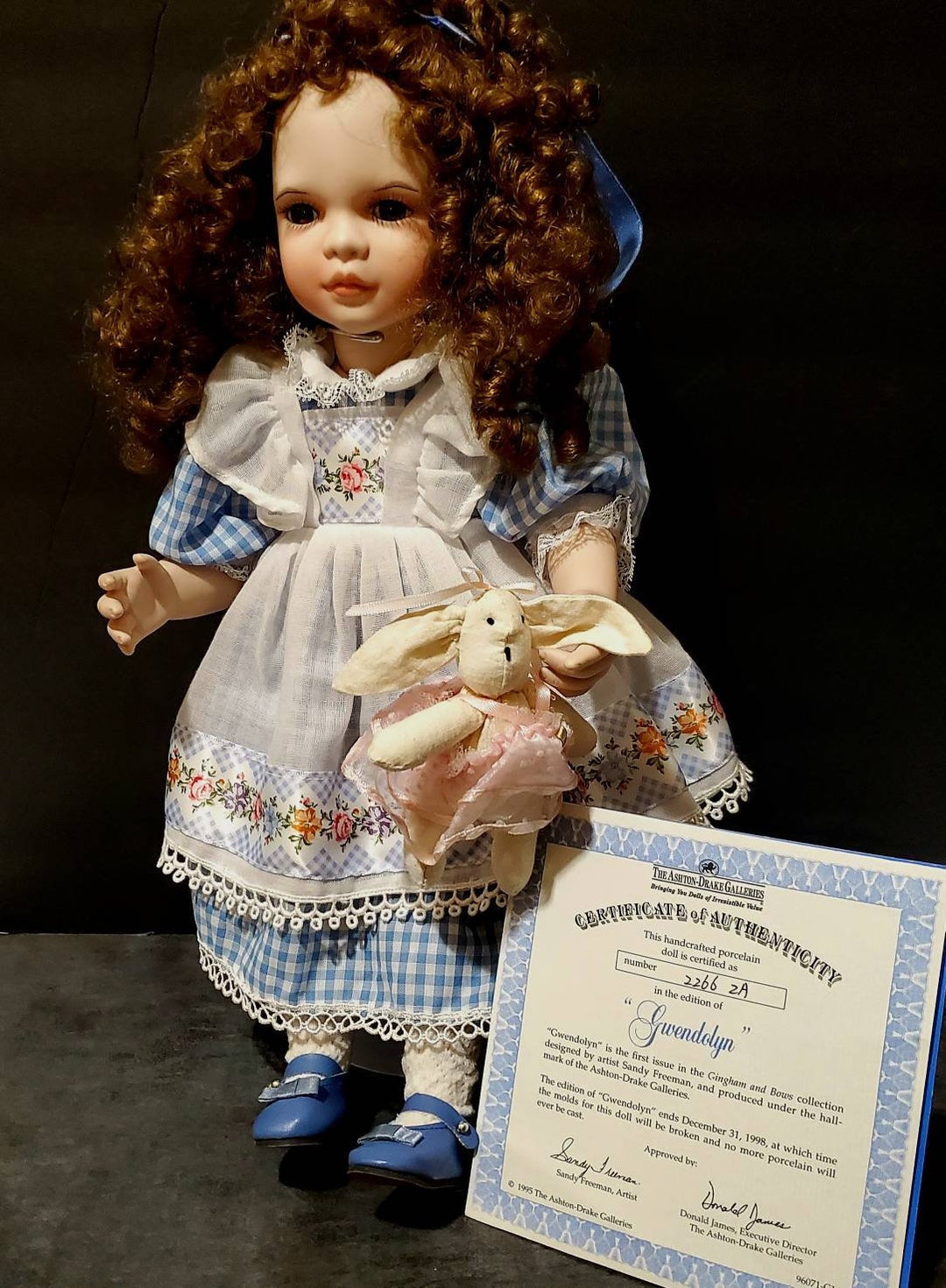 Ashton Drake Galleries-The Loving Pair Bridal Doll, In Box