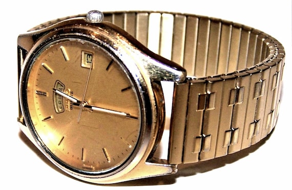 Seiko Timepieces Vintage Classic SEIKO Men s Watch Model 7N43 9011