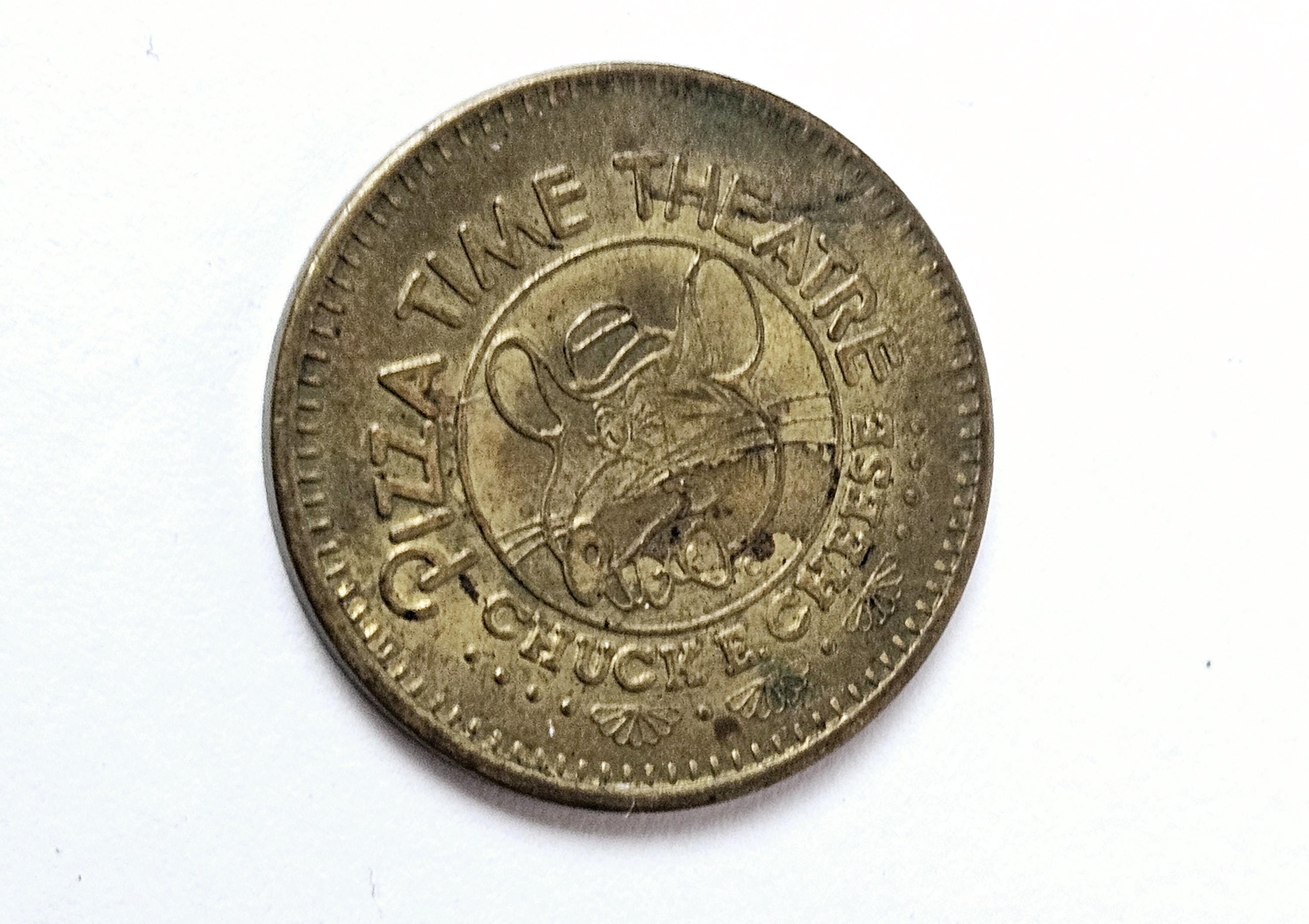 Vintage 1982 Chuck E Cheese Game Token: Pizza Time Theatre