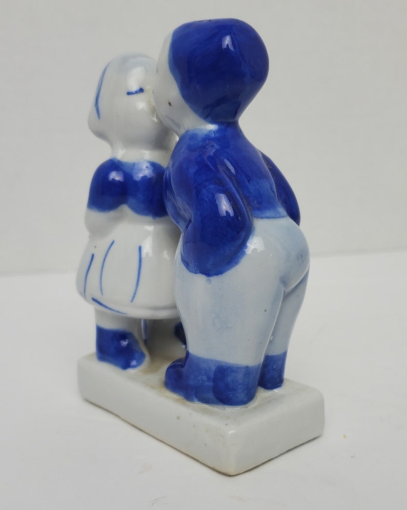 Vintage Delft Blue Kissing Dutch Boy and Girl Porcelain Figurine - Etsy