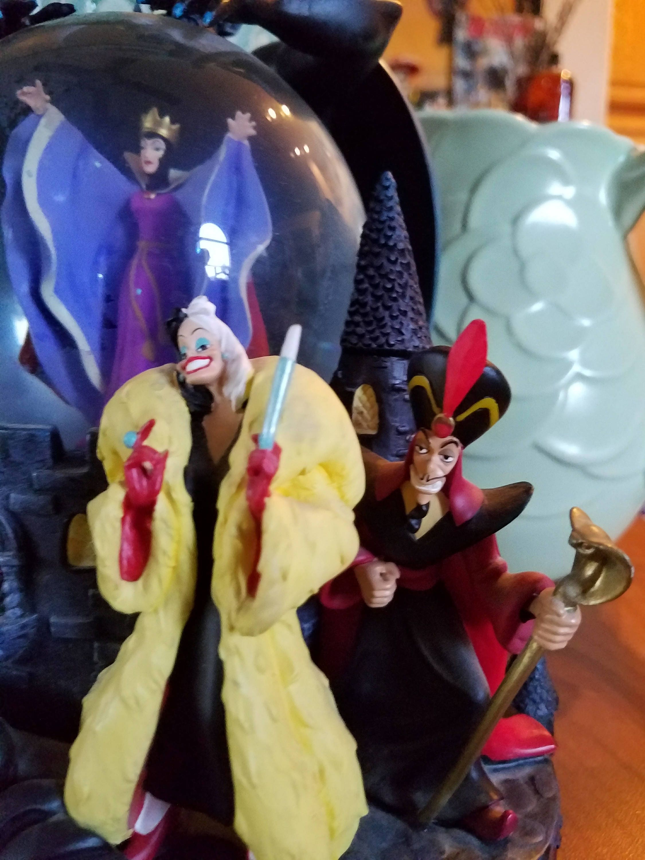 Disney Villains Fortune Teller Snowglobe 2004 Rare