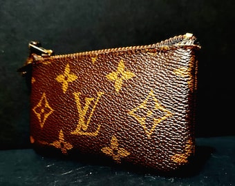 lv key pouch fake