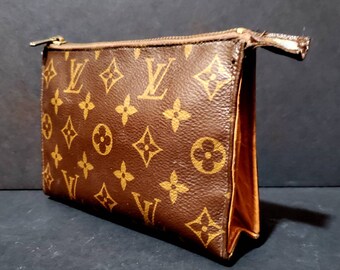 Pre-Owned Luxury Handbags Louis Vuitton Makeup Pouch – Spicer