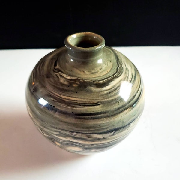 Vintage Signed Hakeme Marbled Swirl Pottery Bud Vase