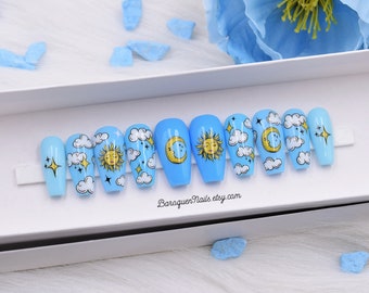 Uñas postizas hechas a mano, diseño de uñas personalizadas con efecto degradado azul claro y cielo celestial.