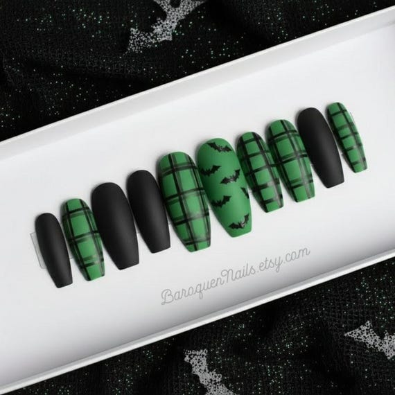 20 Halloween Nail Ideas With Ghosts, Bats and Spooky Details 19 Green Plaid Bats