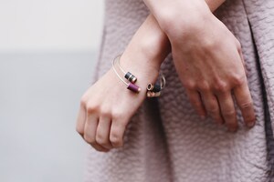 Bracelet Jonc Résine Vert Menthe - Bijou Moderne Et Léger Pour Femme, Cadeau élégant TOVABA