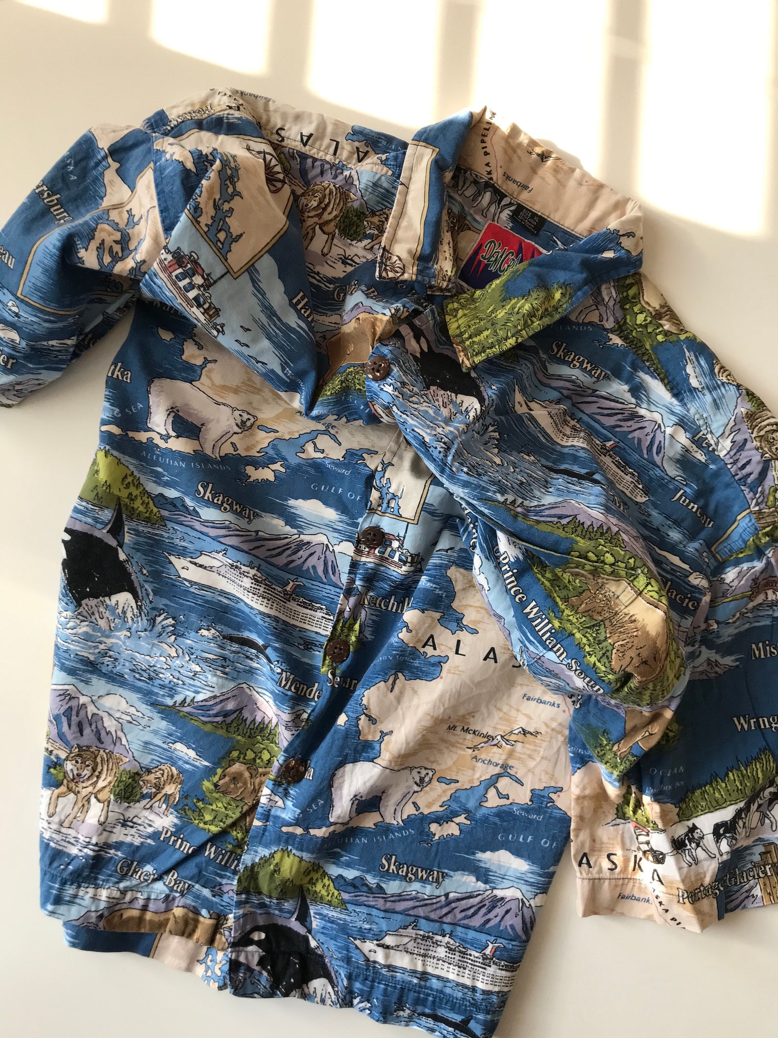 Alaska Map Shirt LOVE This Cool Colors & Fantastic Motifs Etsy