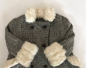 Jaren 60 meisjesjas - charmante tweed met accenten van imitatiebont voor kleine meisjes - vintage - echt een prachtig stuk