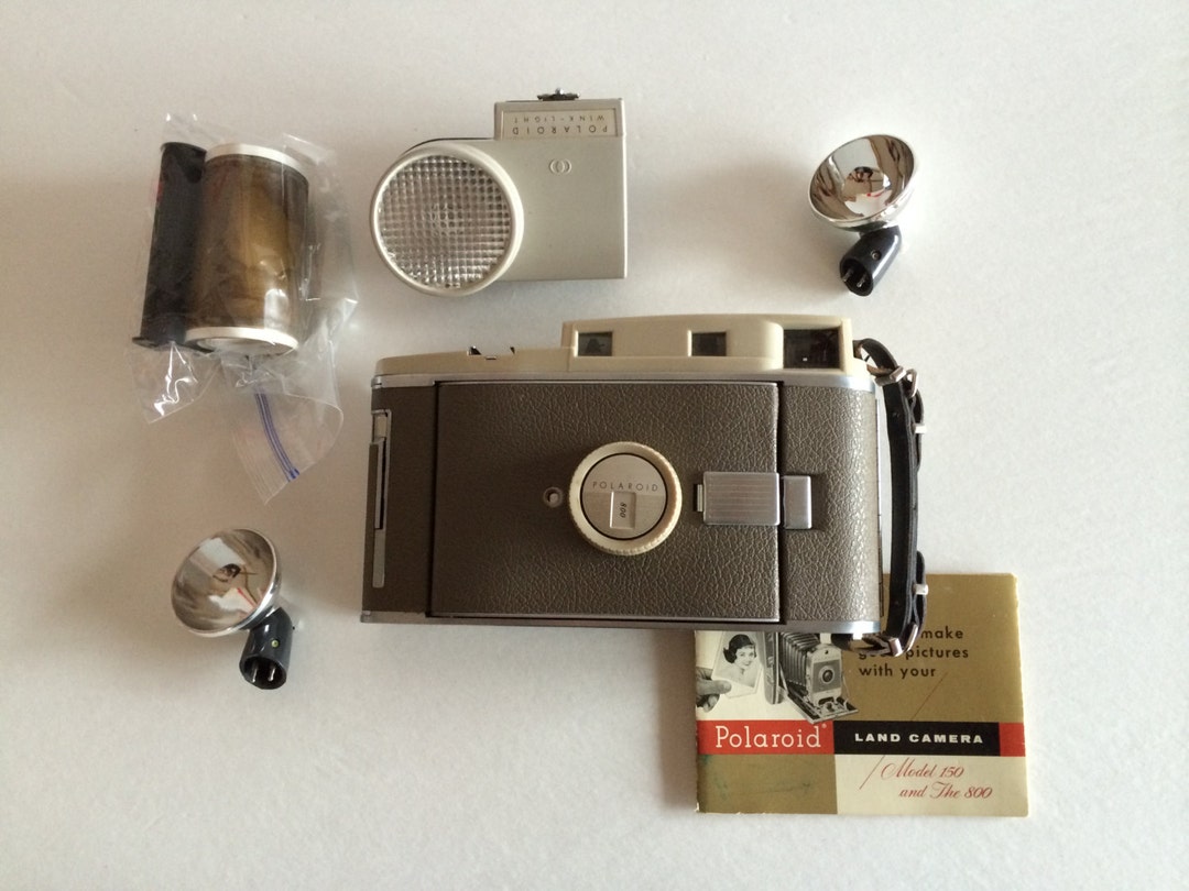 Vintage Polaroid Camera Complete W Leather Case Model 800 Land