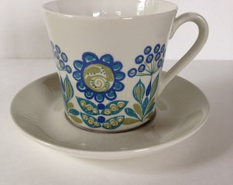 Vintage Figgjo Flint Turi Design Tor Viking Viking Norwegen Tasse mit Untertasse / Retro Blumenmuster / Mid Century Interior
