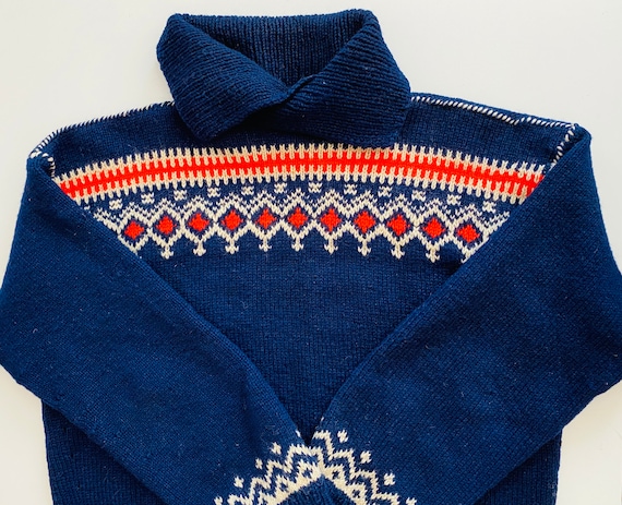 Vintage Norwegian Sweater - Stunning - Hand Knit - Complex Nordic Design - Wool - Snowflake Nordic Pattern