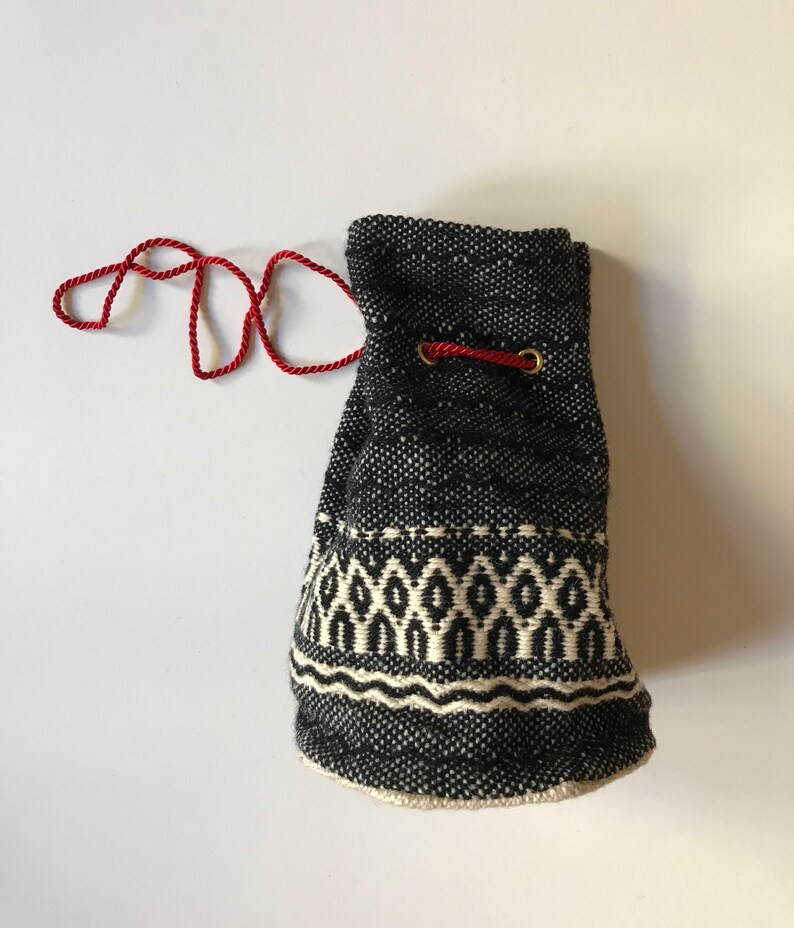 Norway Hand Knit Purse Norway -Nordic Pattern Textile - Beautiful Folk Trim
