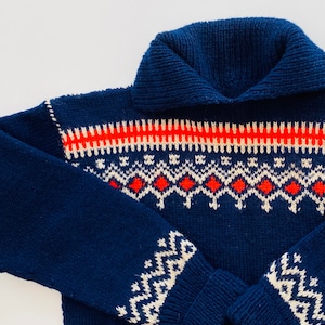 Vintage Norwegian Sweater - Stunning - Hand Knit - Complex Nordic Design - Wool - Snowflake Nordic Pattern