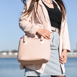 Small Cream LEATHER BAG, Leather Tote Bag, Leather Shoulder Bag, Medium Leather Bag, Leather Bags Women, Woman Leather Tote, Cream Handbag leather bags	tote bag	leather tote bag	leather shoulder bag	leather knitting	shoulder bag	leather handbag