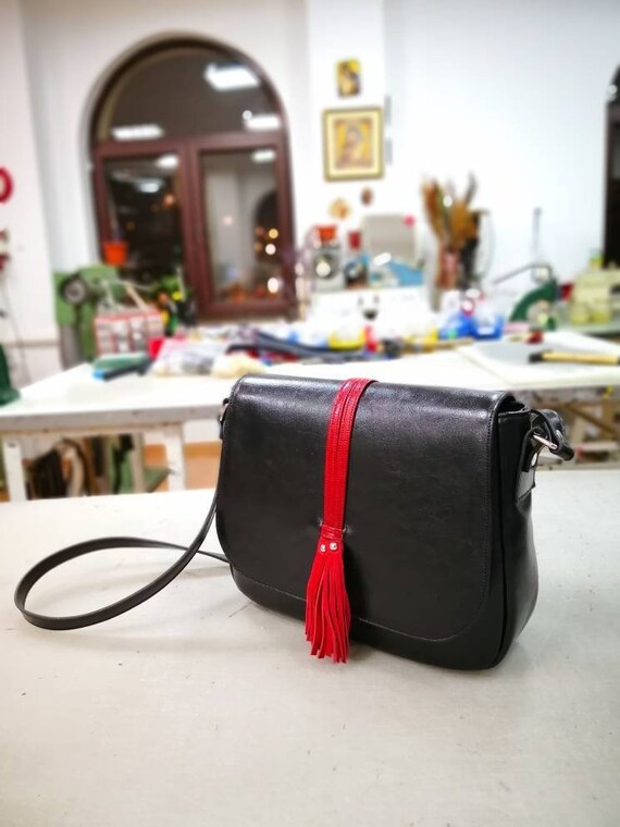 Black purse with tassels cheap