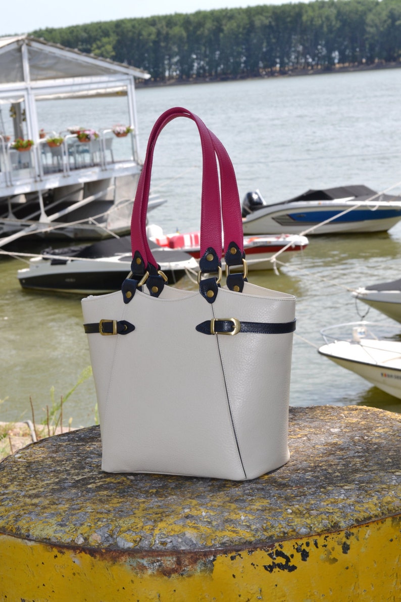 small cream tote bag