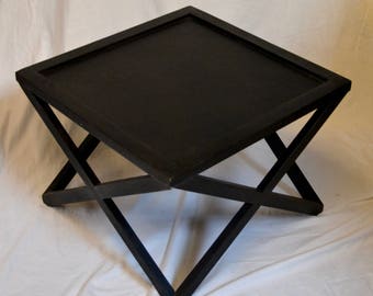 Mesa de centro baja de estilo geométrico moderno MCM