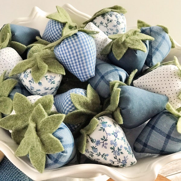 Riempitivi per ciotole di fragole, fragole in tessuto fatte a mano in stile country francese, decorazioni estive per vassoi a più livelli, decorazioni per cucine in stile rustico