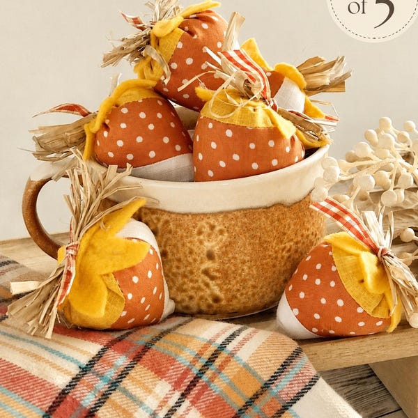 Relleno para cuencos de caramelos de maíz: Decoración de bandeja escalonada de estilo rústico para mesas de Halloween y otoño.