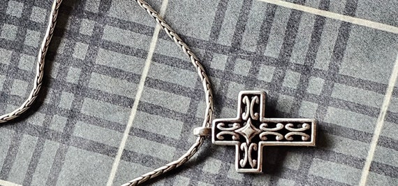 Necklace cross - image 1