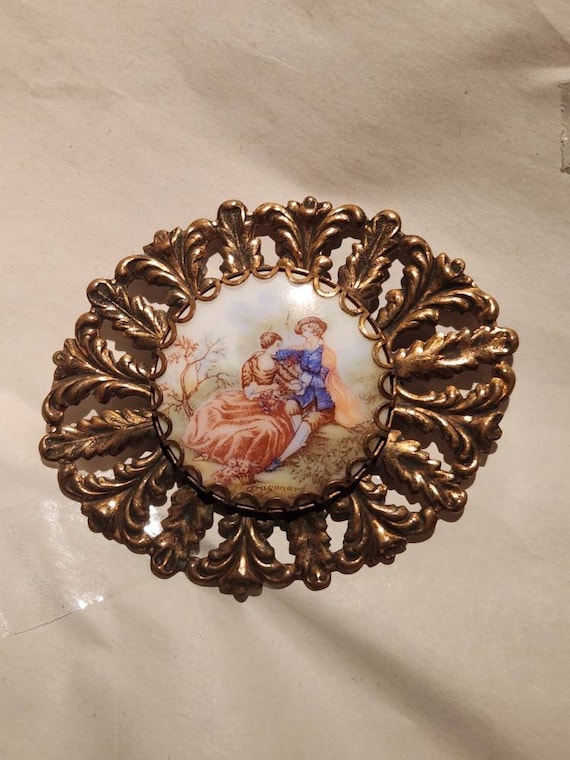 Costume jewelry pin brooch Gem