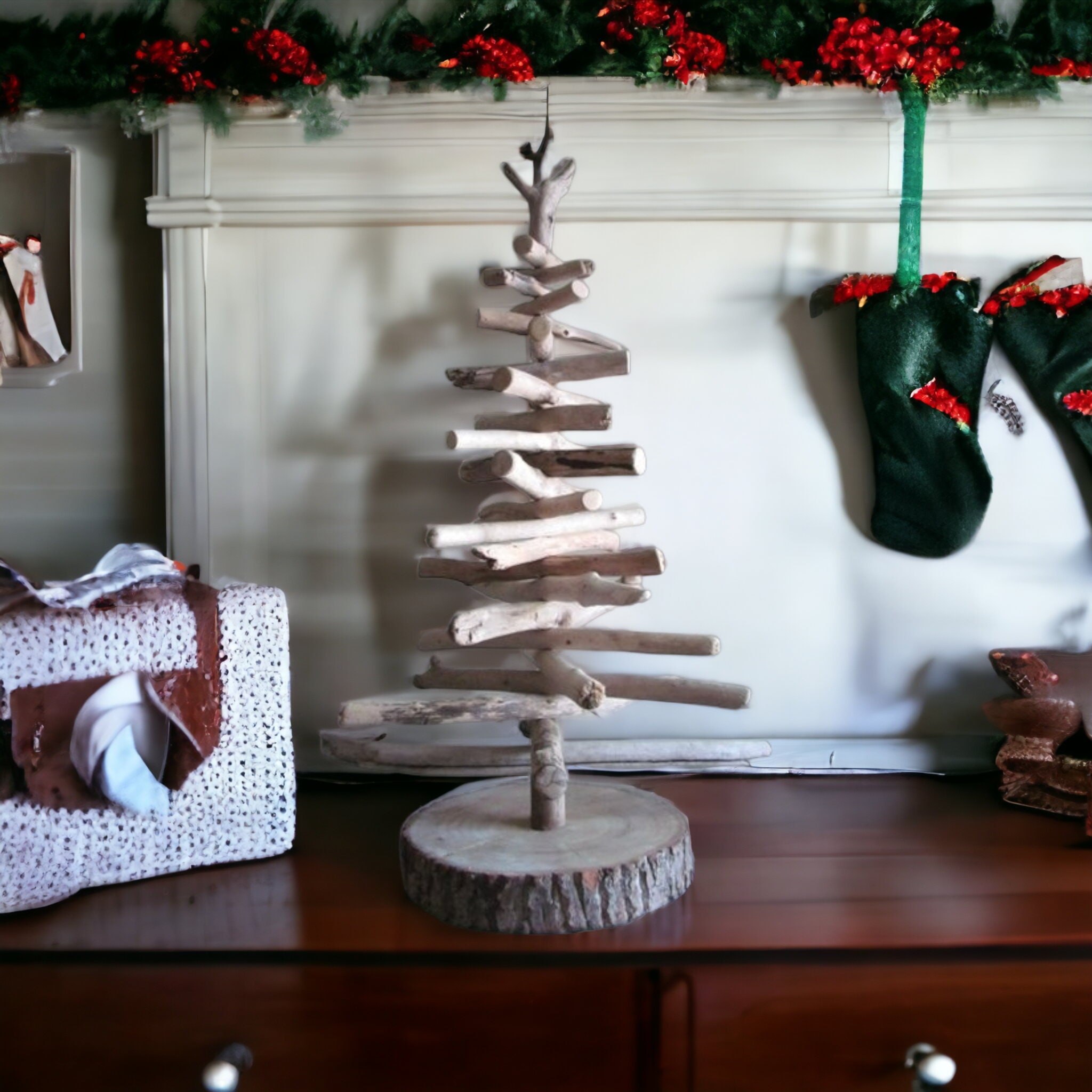 Árbol de Navidad artesanal de madera flotante: decoración navideña versátil  y ecológica, tamaños mediano/grande, estilo costero, decoración navideña  única. - Etsy México, image size:2048x2048