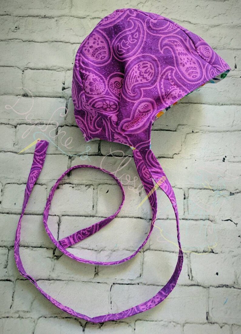 0-3m Reversible Jellybean Bonnet and Bubble Short set