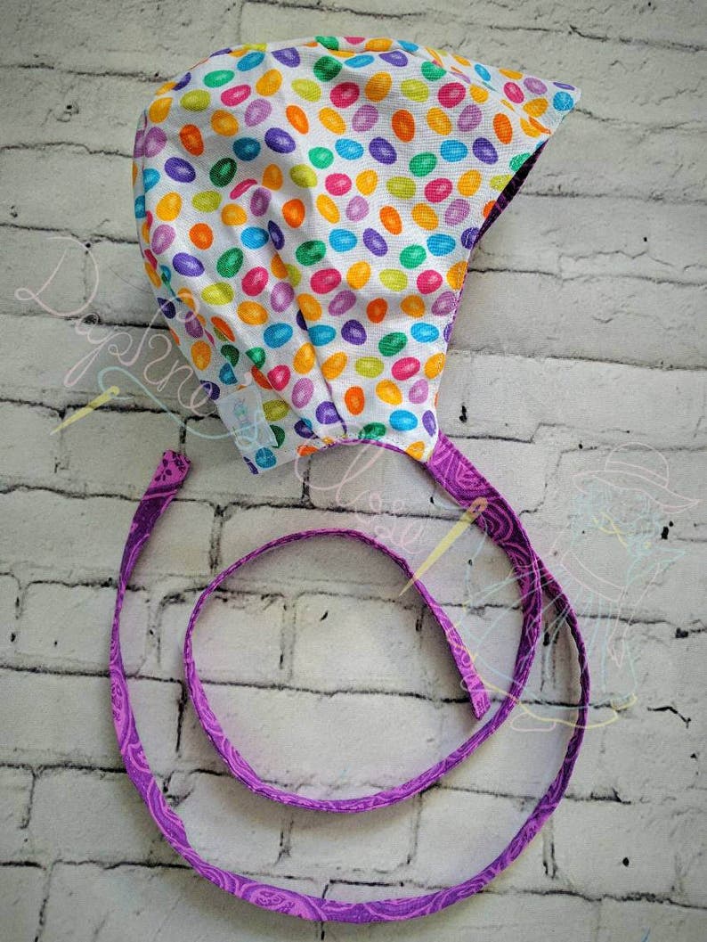 0-3m Reversible Jellybean Bonnet and Bubble Short set
